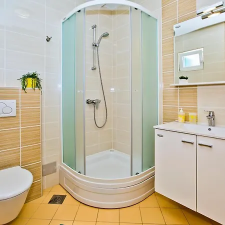 Apartment Maslina *